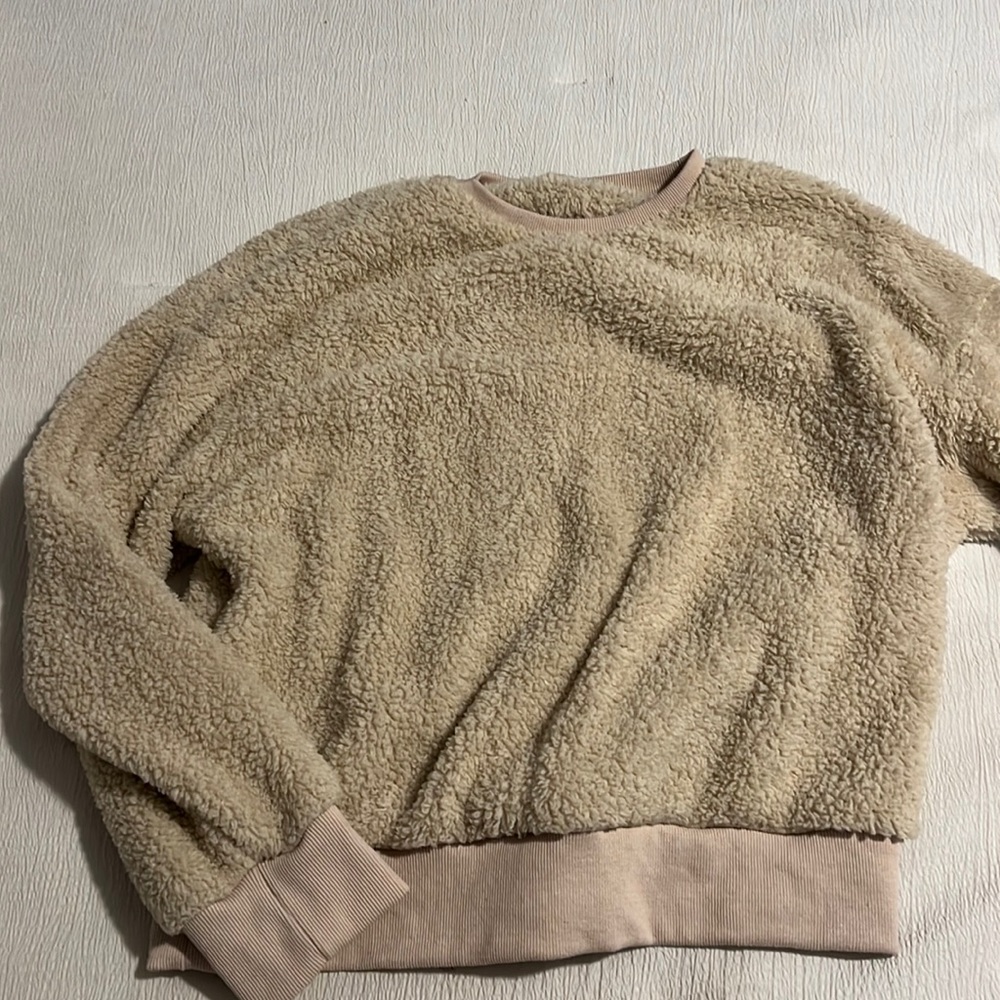 Teddy sweater